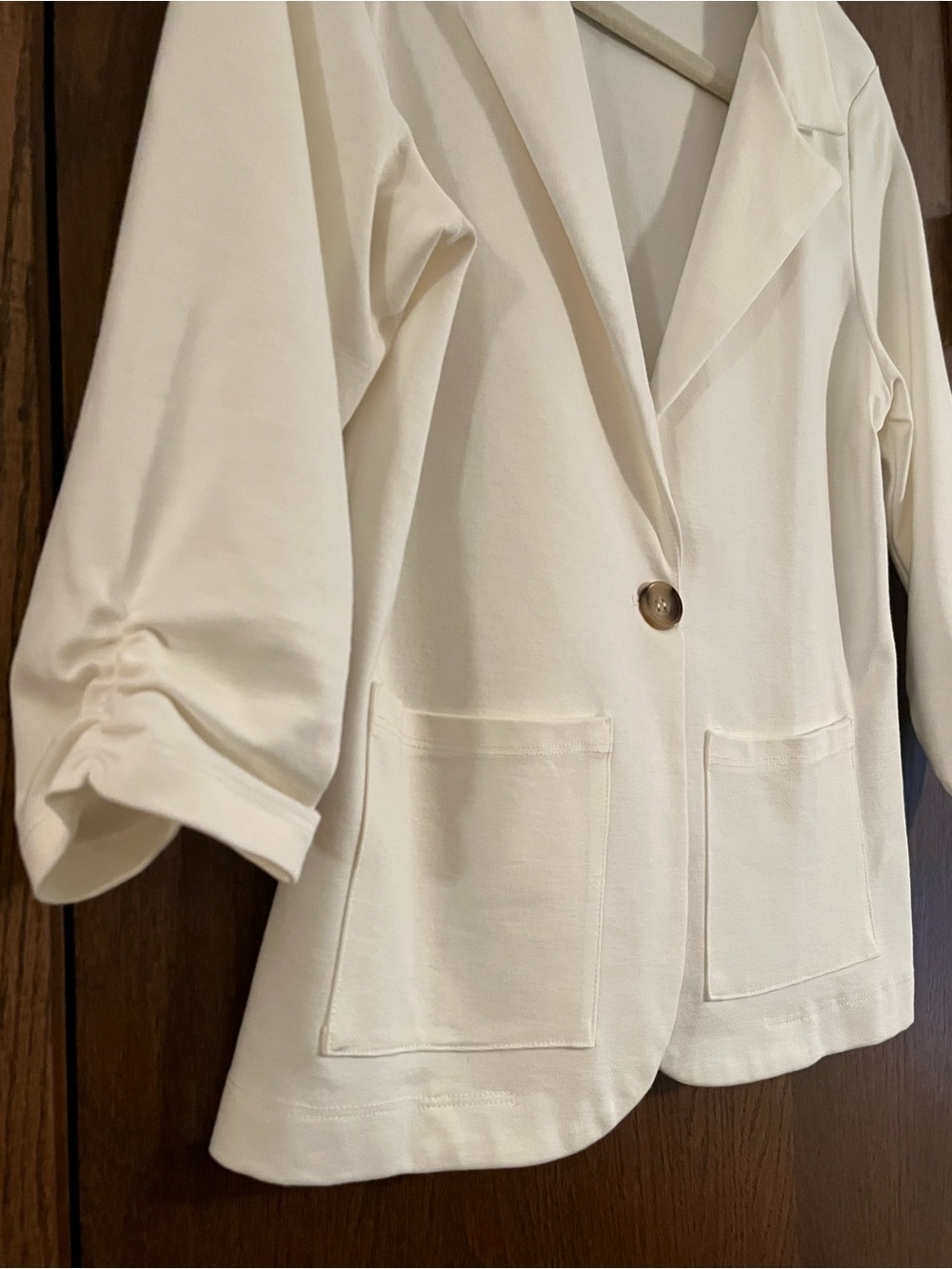 Prep-school style cream blazer with 3/4 sleeves by Originality - Women’s Medium - Picture 3 of 7